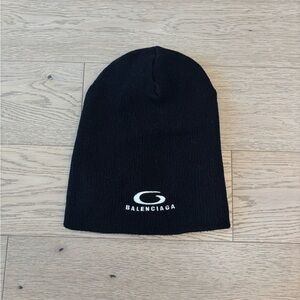 Balenciaga Loop Sports Icon Beanie